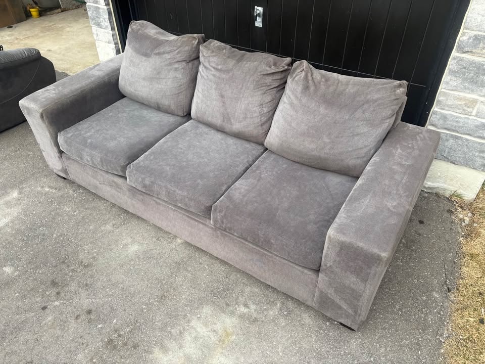 Leons Grey 3 Seater Sofa - Free Delivery | Great Condition - photo 5