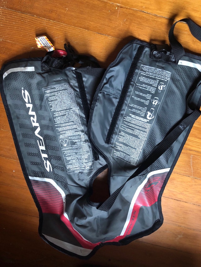 Stearns Model C1431 Life Vest