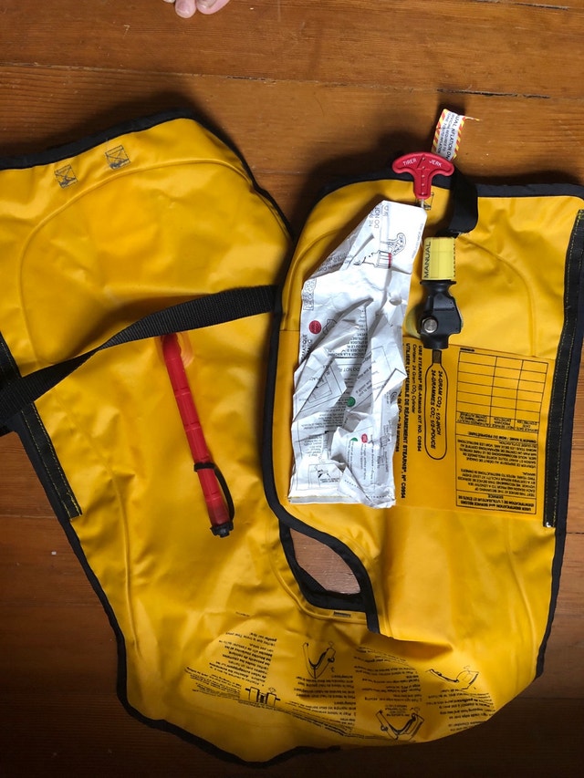 Stearns Model C1431 Life Vest - photo 3