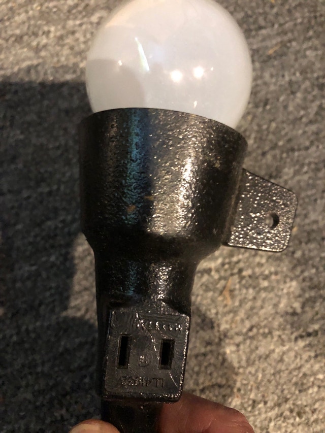 Safety Light with Extra Plug - photo 2