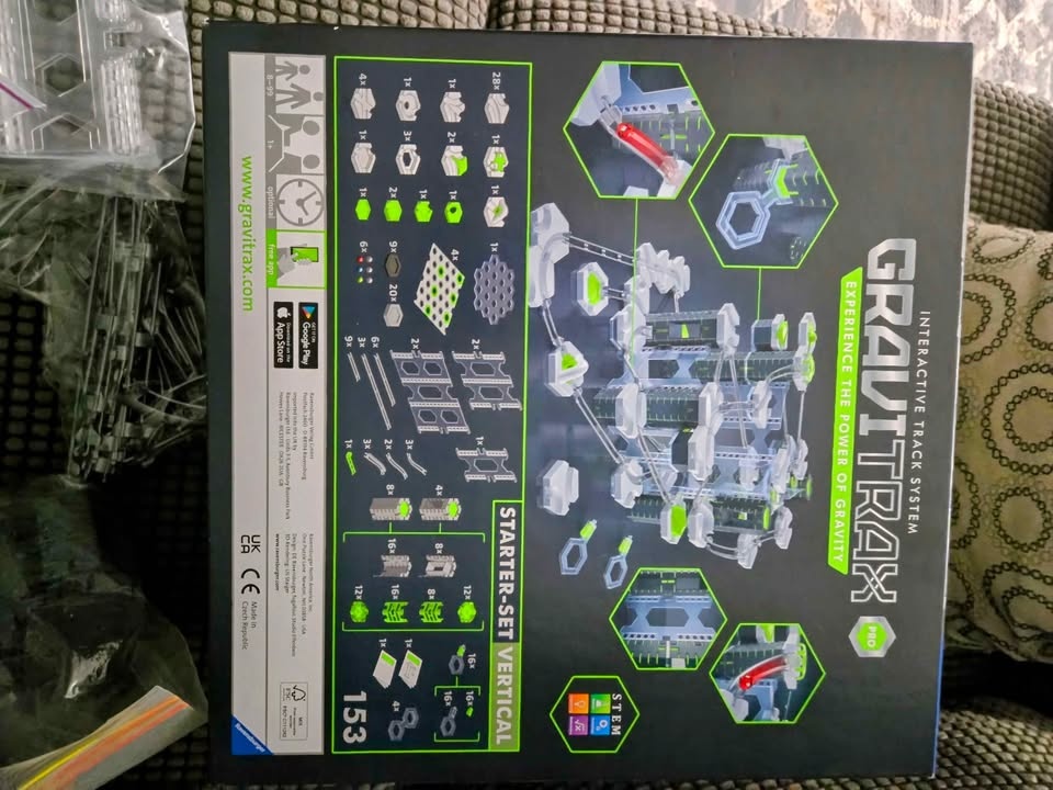 GraviTrax Pro Starter-Set Vertical Interactive Track System - photo 2