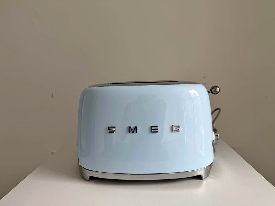SMEG Toaster – Light Blue – like brand new