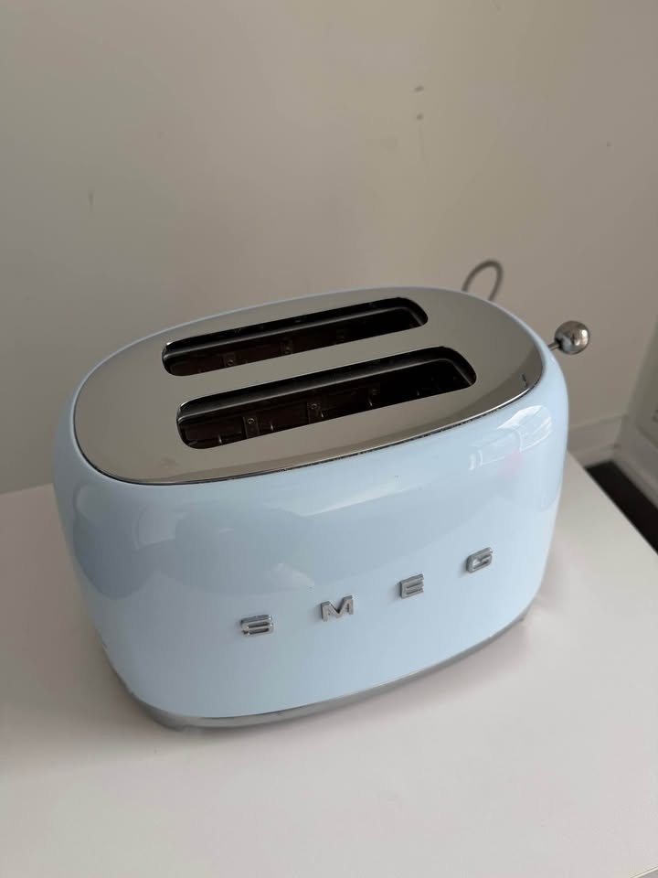 SMEG Toaster – Light Blue – like brand new - photo 2