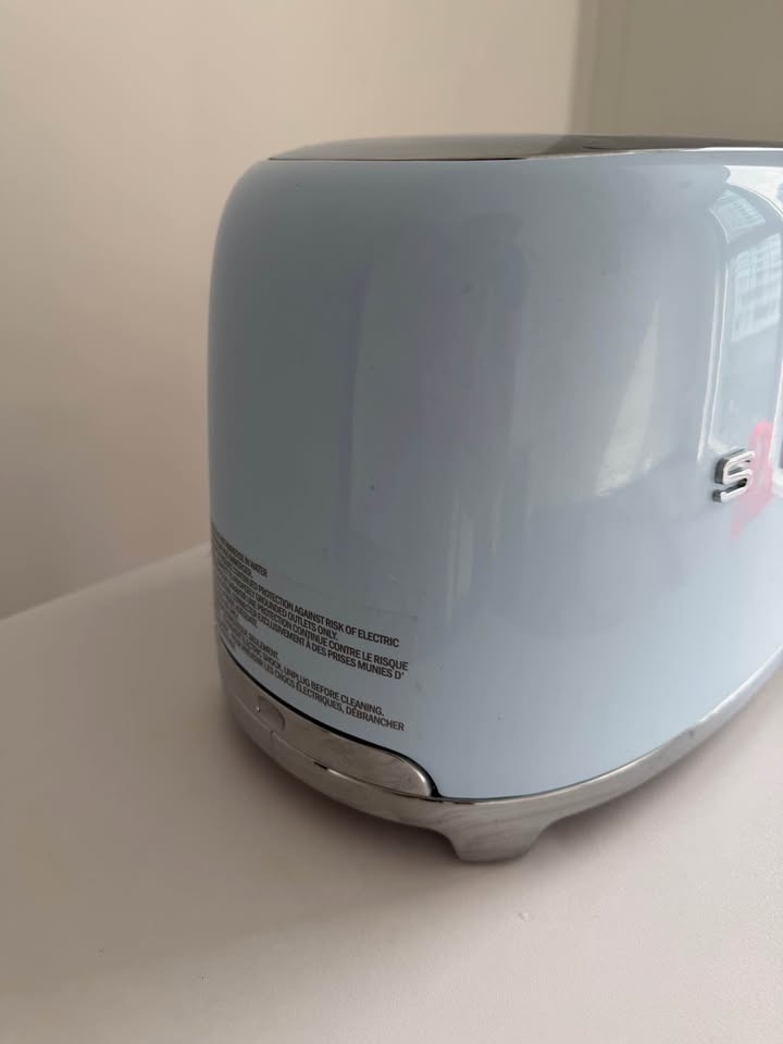 SMEG Toaster – Light Blue – like brand new - photo 5