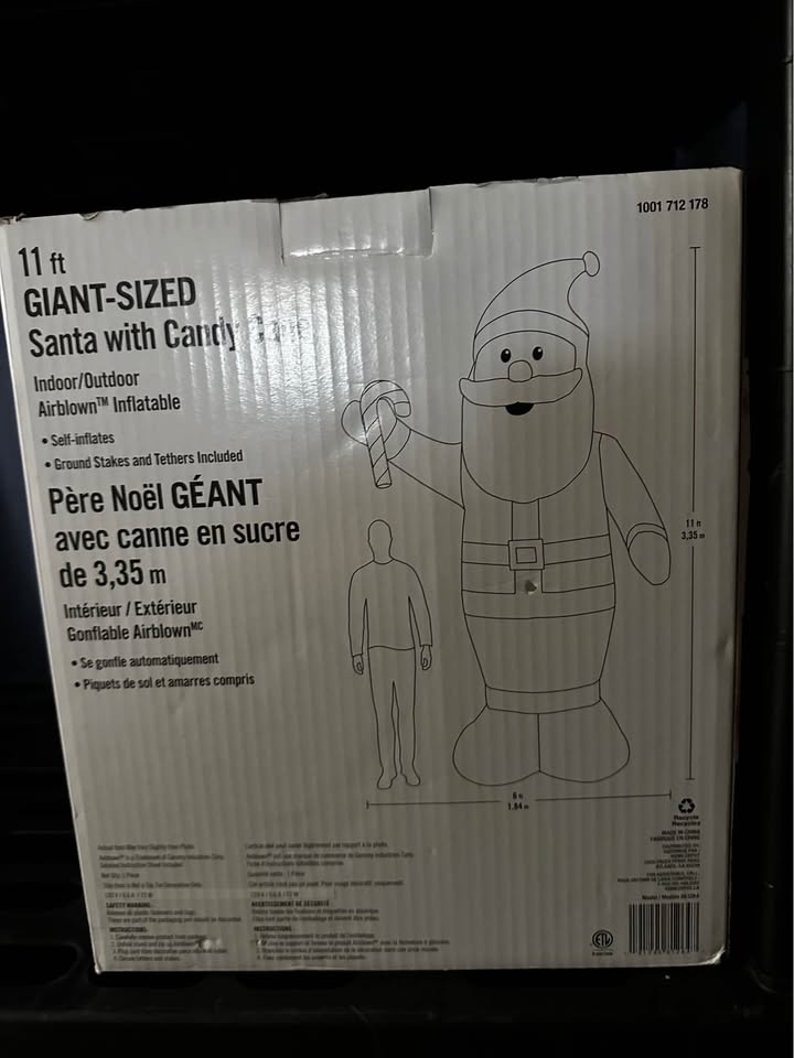 BNIB 11 ft Giant Santa Inflatable w/ Candy Cane - photo 2