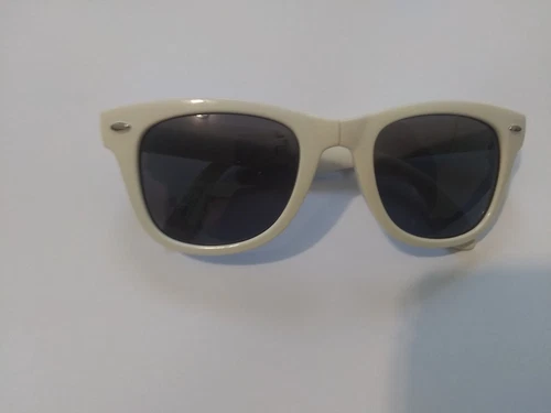Foldable Unisex White Sunglasses Conveniently Portable - photo 4