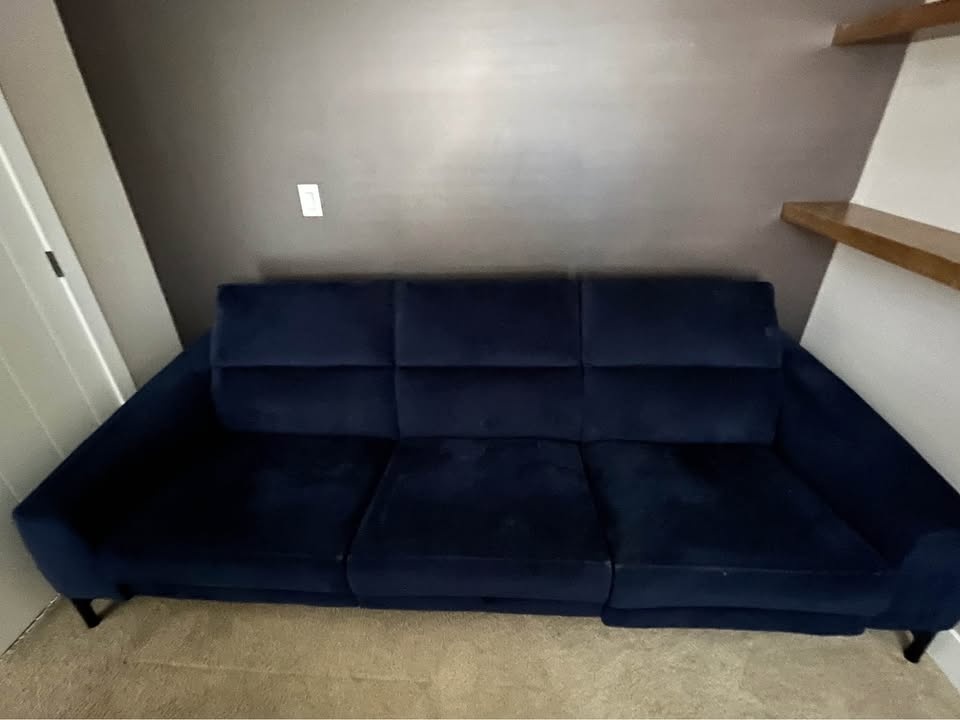 King Living 3 Seater Sofa with Recliners - photo 2