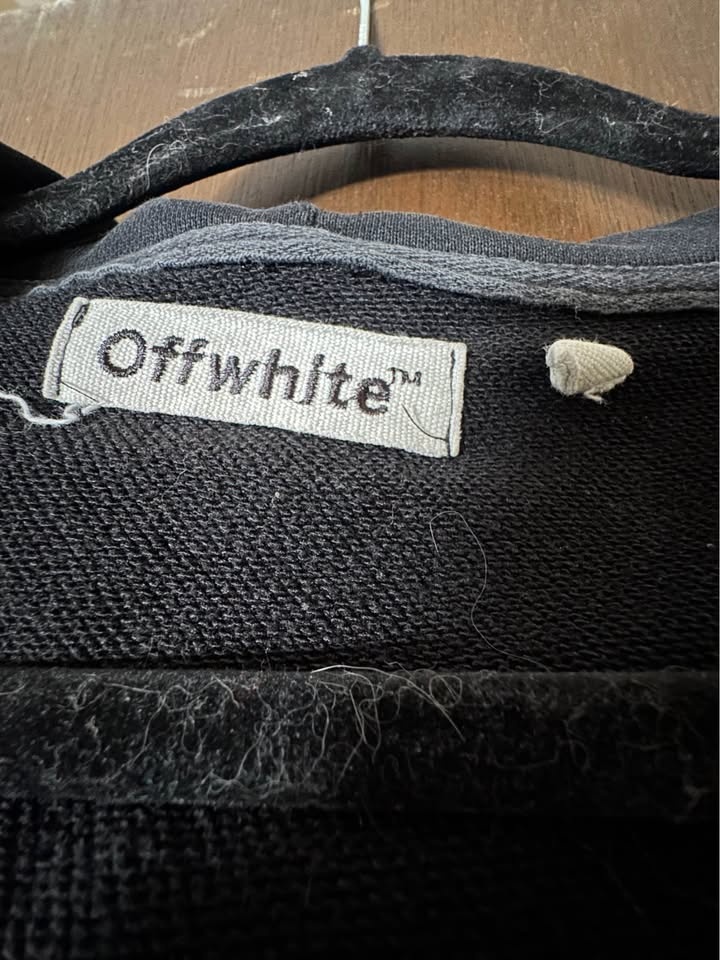Limited edition Off White hoodie - photo 3