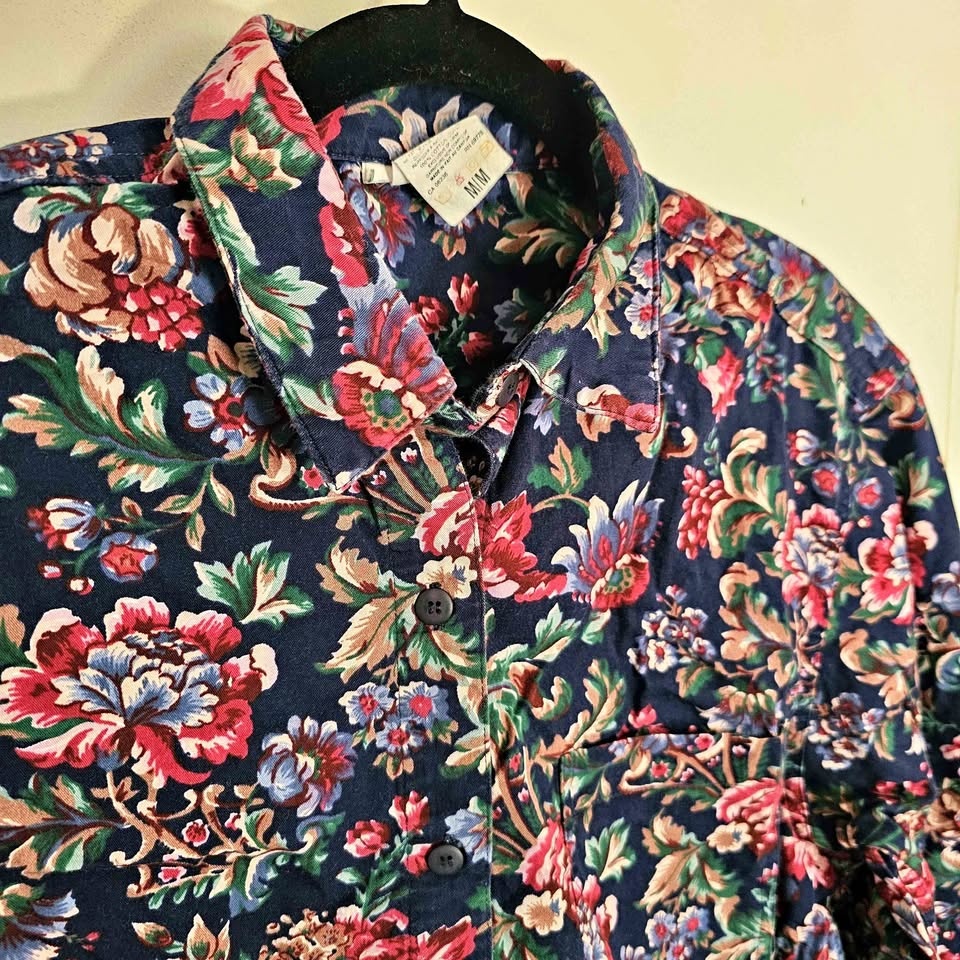 Vintage 90s Botanical Floral Navy Blue Cotton Button Up Shirt M