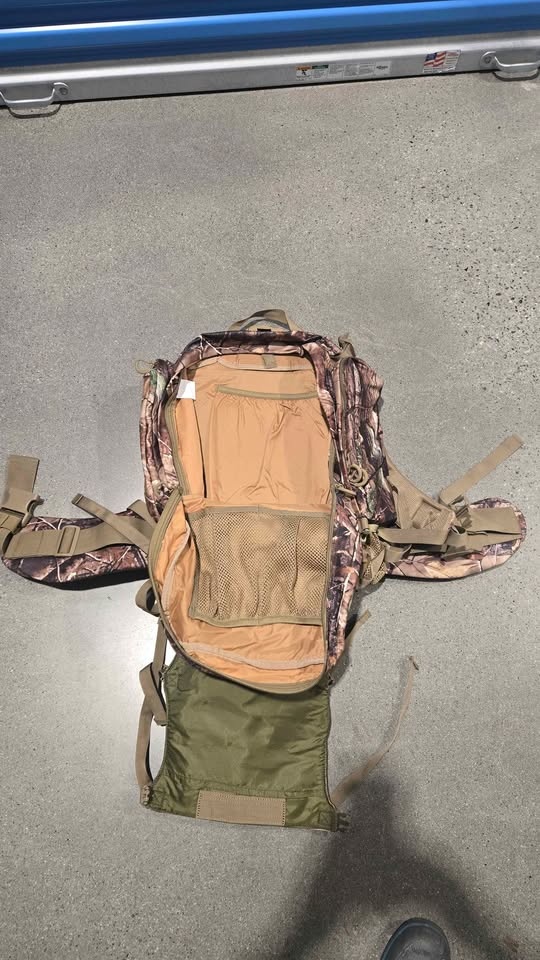 Cabelas Bow and Rifle Hunting Bag - photo 3