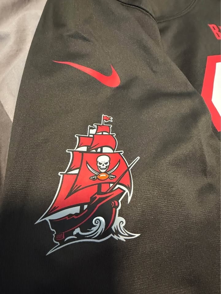 Tom Brady Tampa Bay Buccaneers NFL Jersey - photo 4