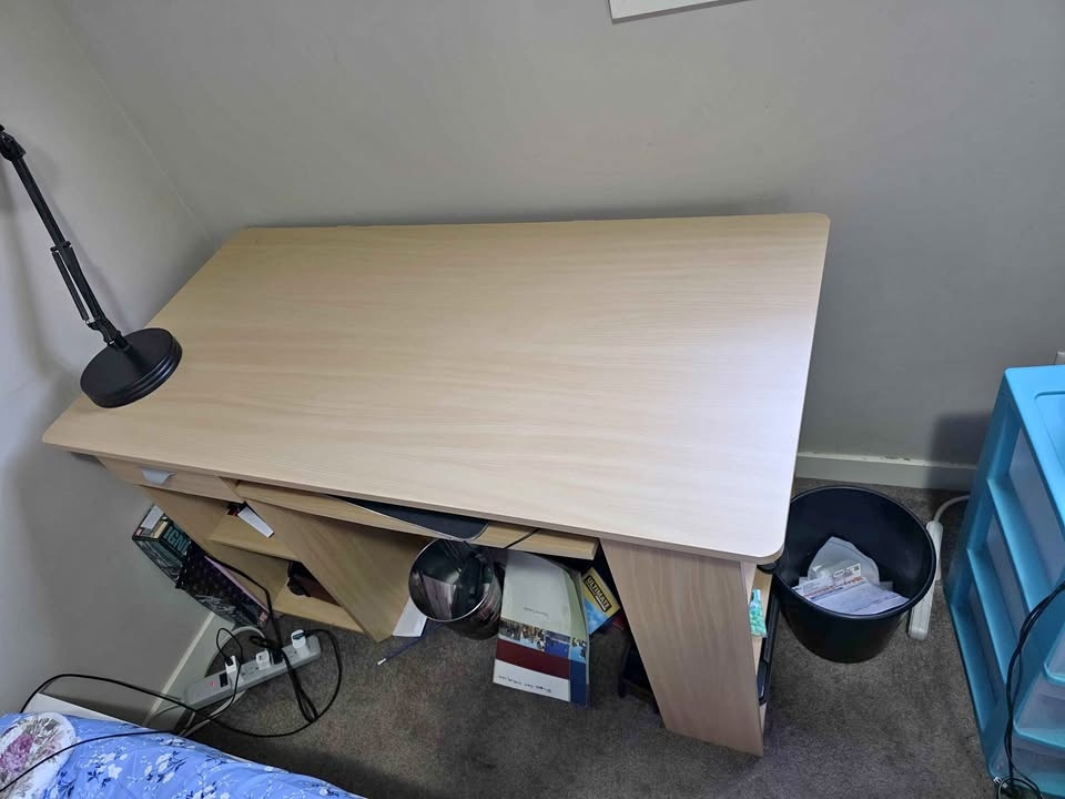 Light wood desk with shelves