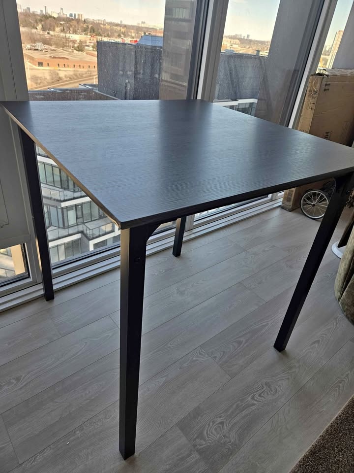 HOMCOM Square Dining Table/Kitchen Table in Box