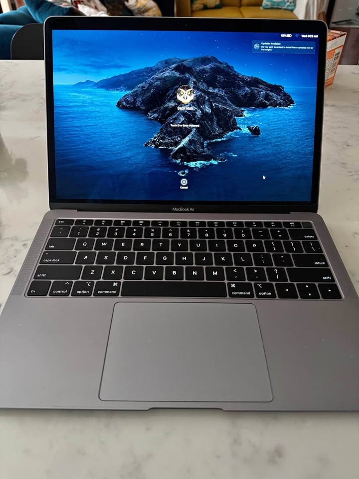 MacBook Air (2019) 13.3” 128gb