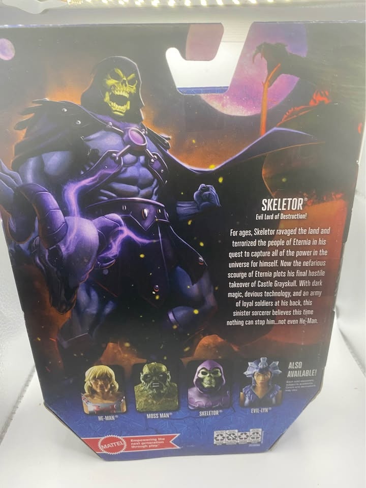 Skeletor Action Figure - NIB - Masters of the Universe Revelatio - photo 3