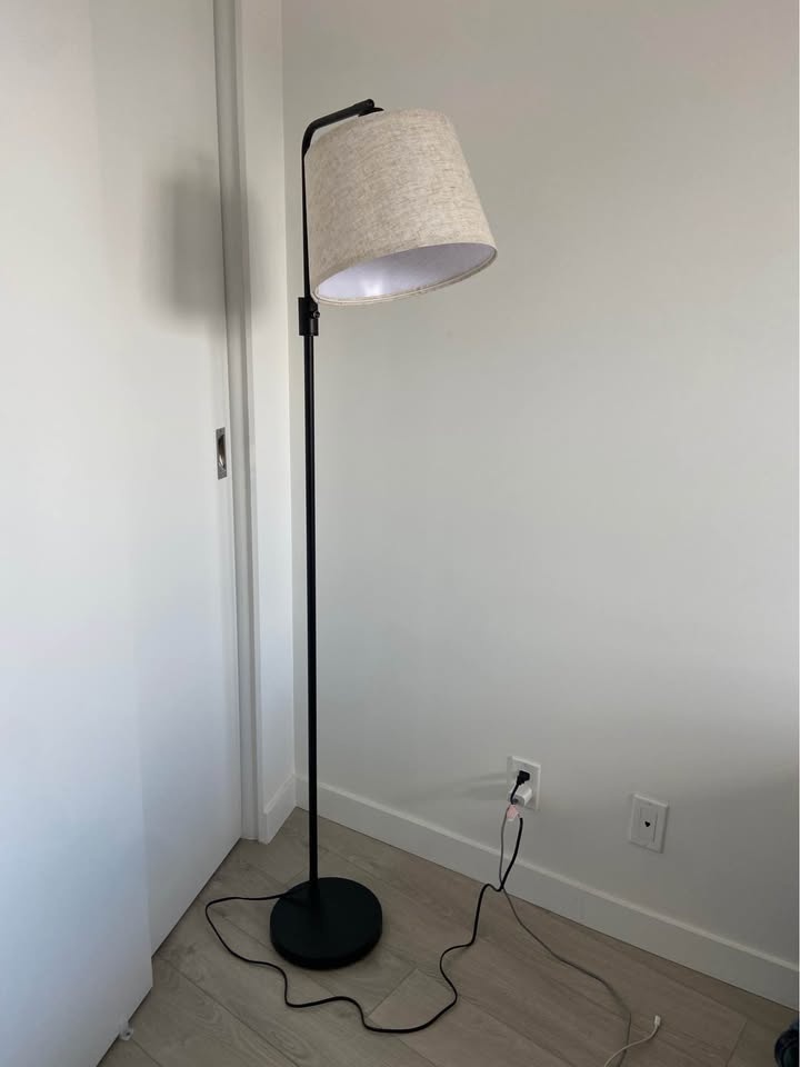 Dimmable Floor Lamp - photo 2