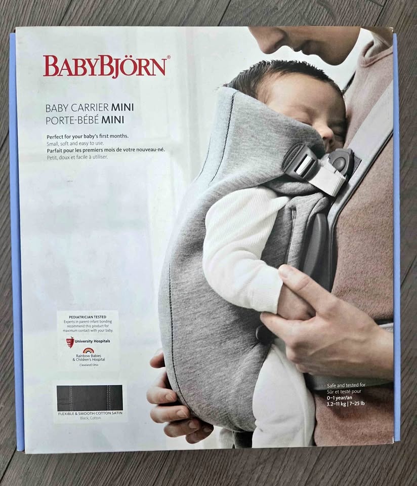 Baby Bjorn Mini Carrier - Black