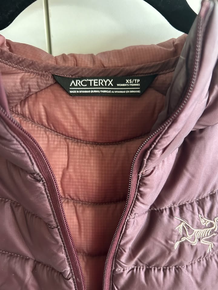 Arcteryx Down Jacket - photo 3