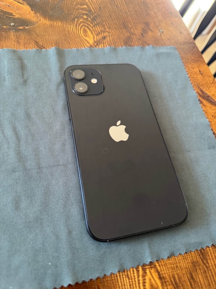 iPhone 12 64GB Black - photo 2