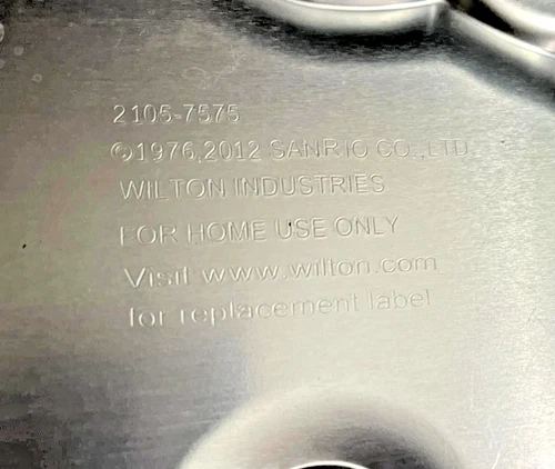 Wilton Hello Kitty Aluminum Cake Pan 2012 - photo 2