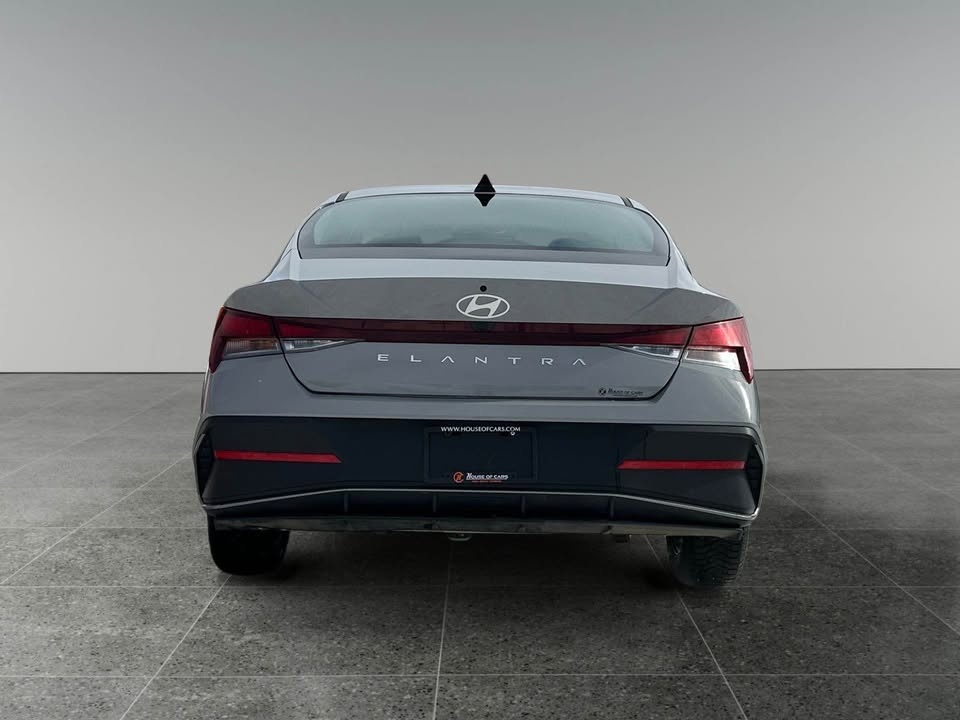 2025 Hyundai Elantra Preferred FWD - photo 5