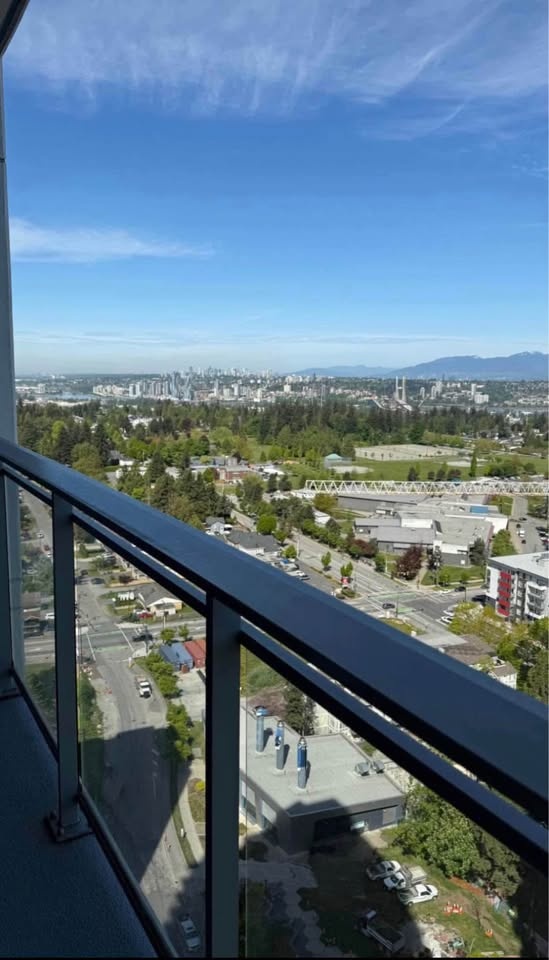 2 Bed 1 Bath - 27th Floor Furnished Apartment for Rent - photo 5