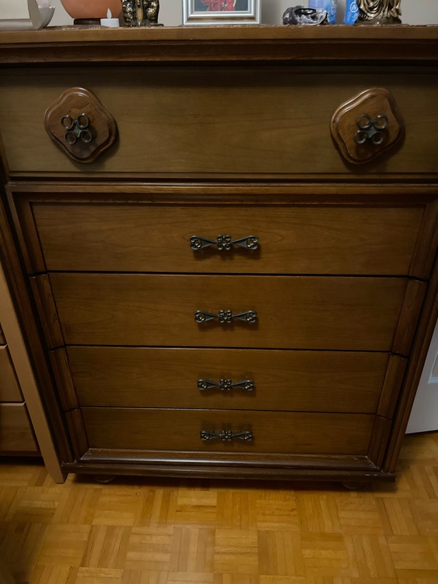 Bedroom Set solid wood with dovetail drawers. - photo 5