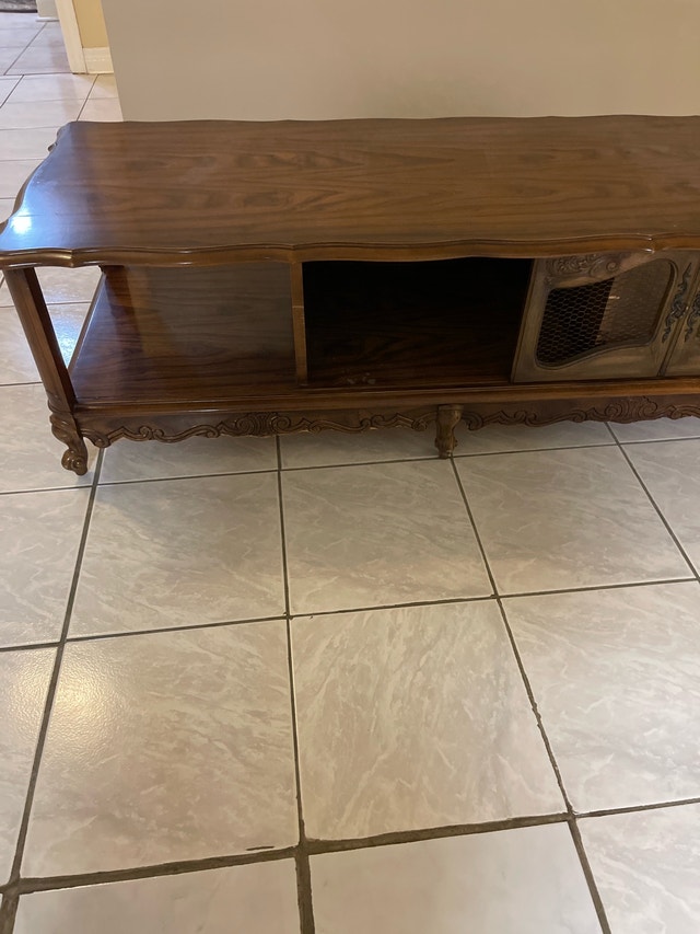 Vintage Coffee Table - photo 3