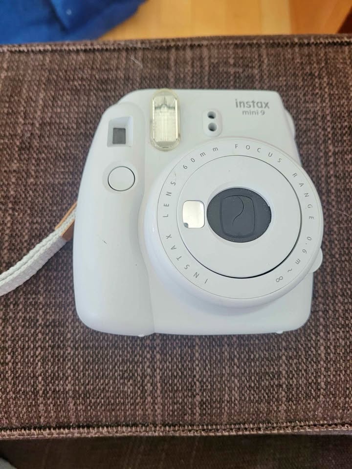 Fujifilm Instax Mini 9 Instant Camera