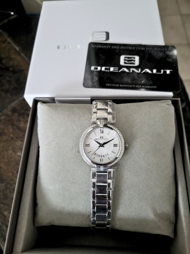 Oceanaut Women's OC0290 Amaya Silver Dress Watch - photo 2