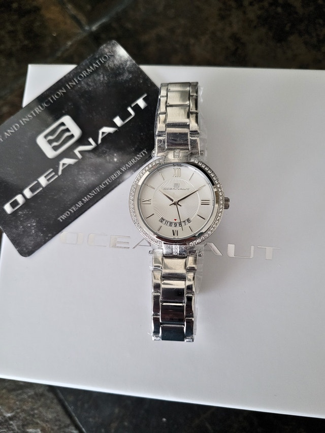 Oceanaut Women's OC0290 Amaya Silver Dress Watch - photo 4