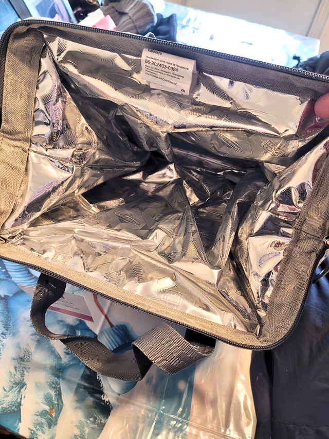 California Innovations 26pc Picnic Backpack For 4 - photo 5