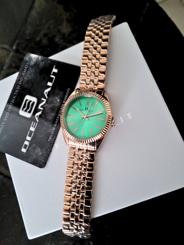 Oceanaut Women's OC7412 Rose Gold Green Dial Dress Watch