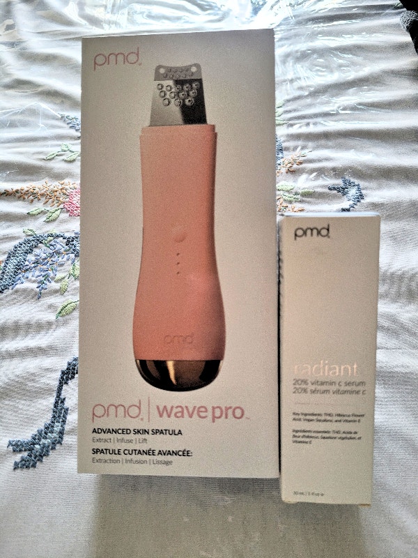 PMD Wave Pro Skin Spatula & Radiant Serum Bundle