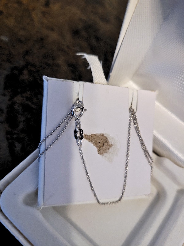 Sterling Silver 1/10 Carat T.W. Diamond Knot Pendant Necklace - photo 4