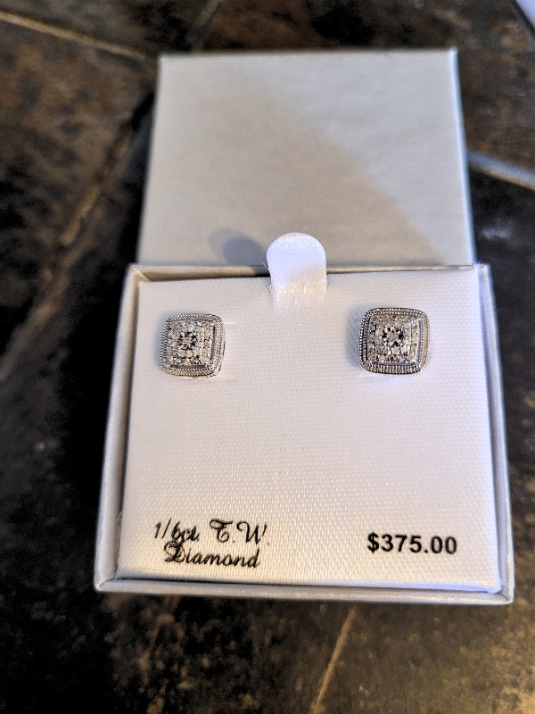 Diamond 1/6 Carat T.W Sterling Silver Square Stud Earrings - photo 3