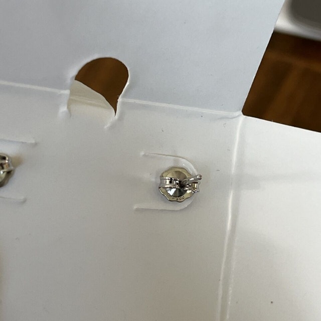Diamond 1/6 Carat T.W Sterling Silver Square Stud Earrings - photo 4