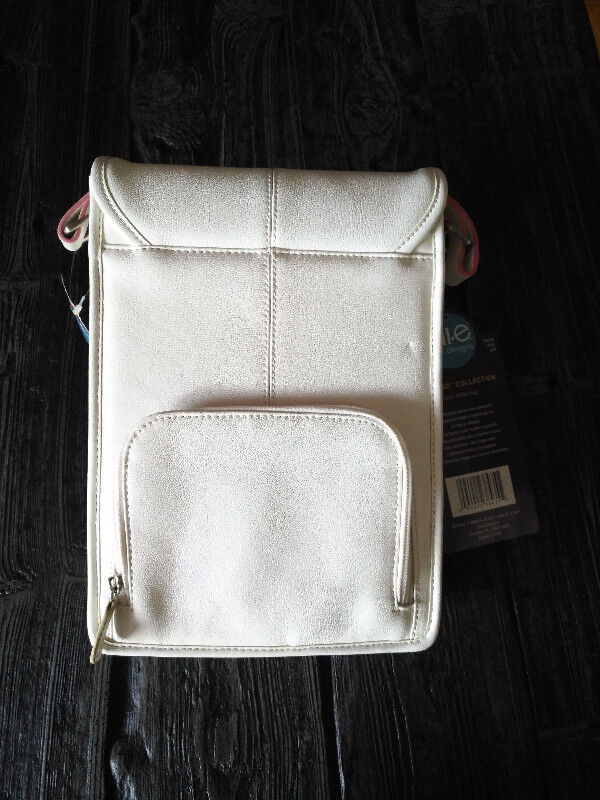 Jill-e Designs 10-Inch Metro Tablet Bag - White/Pink - photo 2