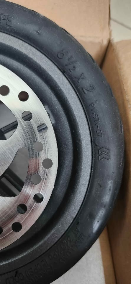 Rear Tire and Rim for Hover 1 Journey M365 Scooter - photo 2