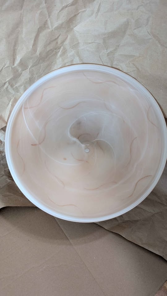 French style Vintage-esqie lamp with frosted shade - photo 4