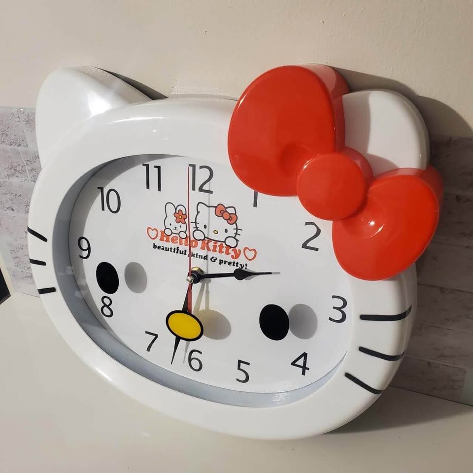 Authentic Hello Kitty Wall Clock - photo 3