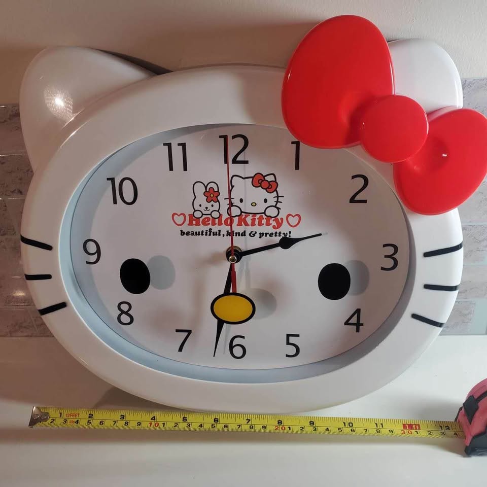 Authentic Hello Kitty Wall Clock - photo 4