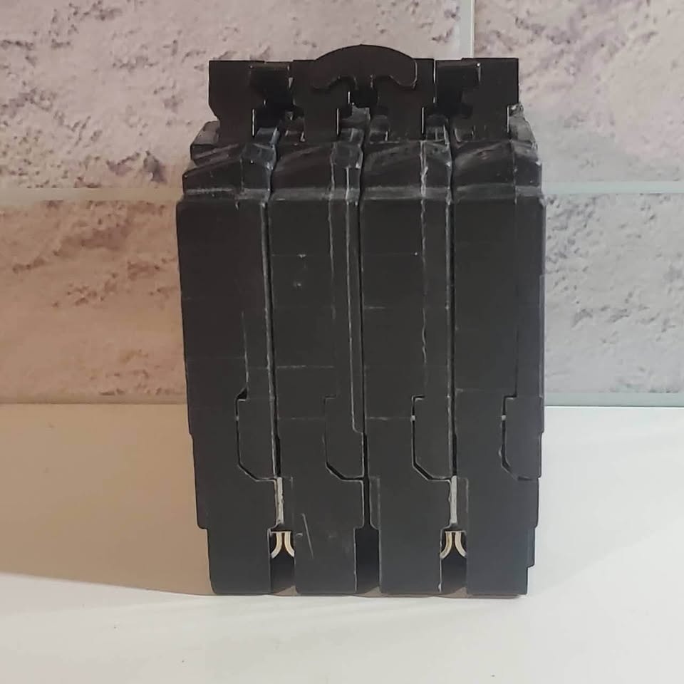 Siemens Q22020CT2 20A Double Pole Circuit Breaker - photo 4