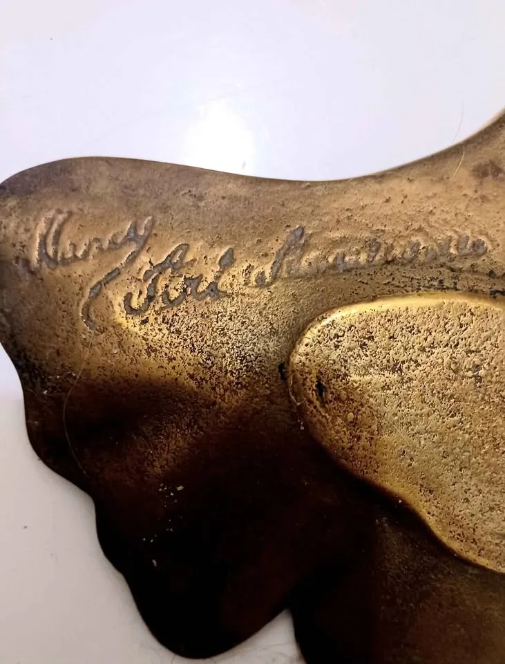 Unique Antique Handmade Signed Artist Brass Ginkgo Dish image indicator(5)