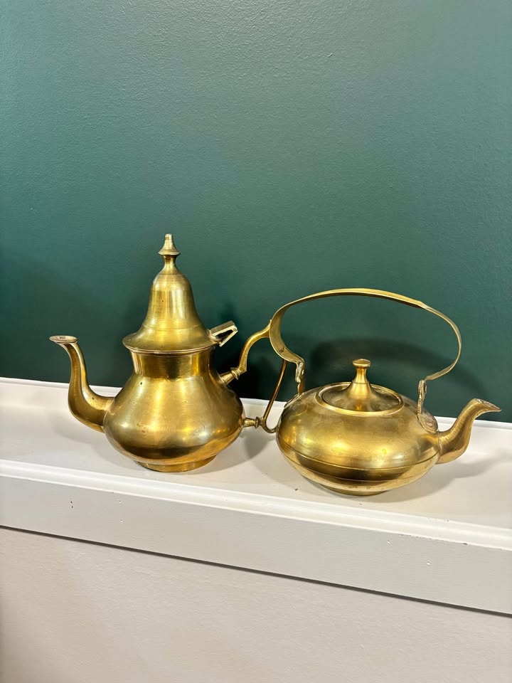 Vintage Brass Tea and Coffee kettles - photo 2