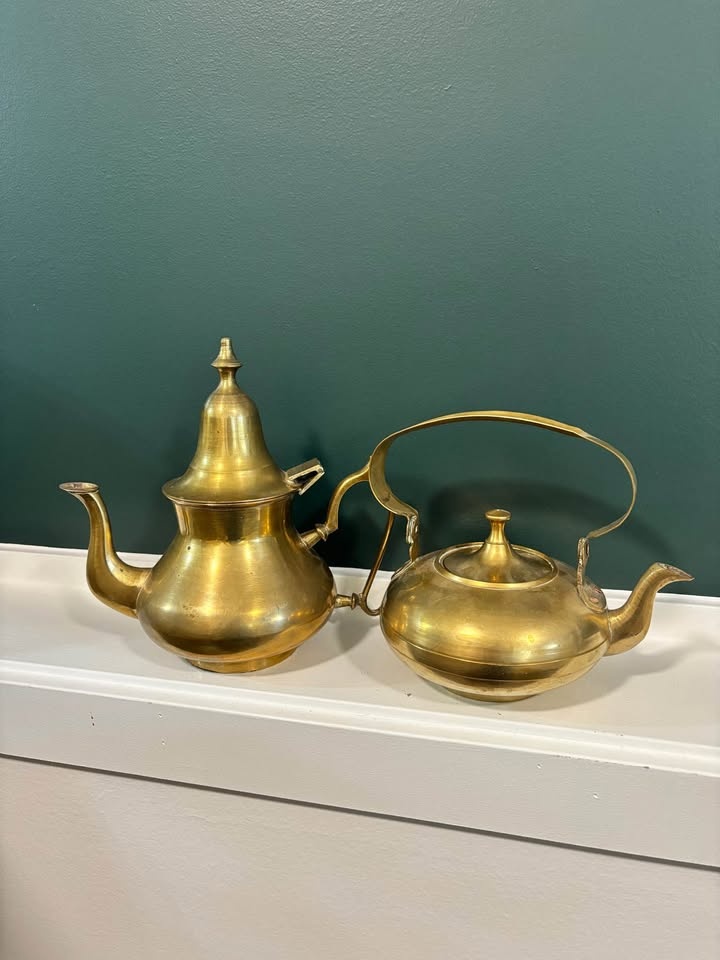 Vintage Brass Tea and Coffee kettles - photo 3