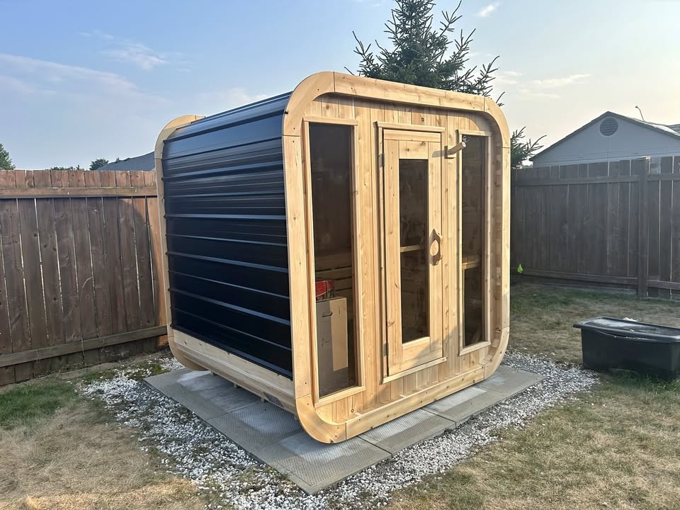 Luna Sauna - 4 Person Sauna Special