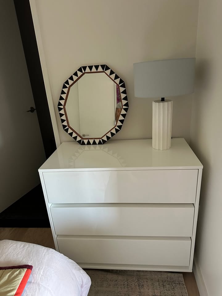 CB2 High-Gloss White 3-Drawer Dresser - photo 4