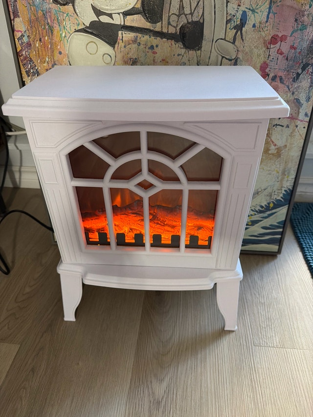 White Electric Fireplace