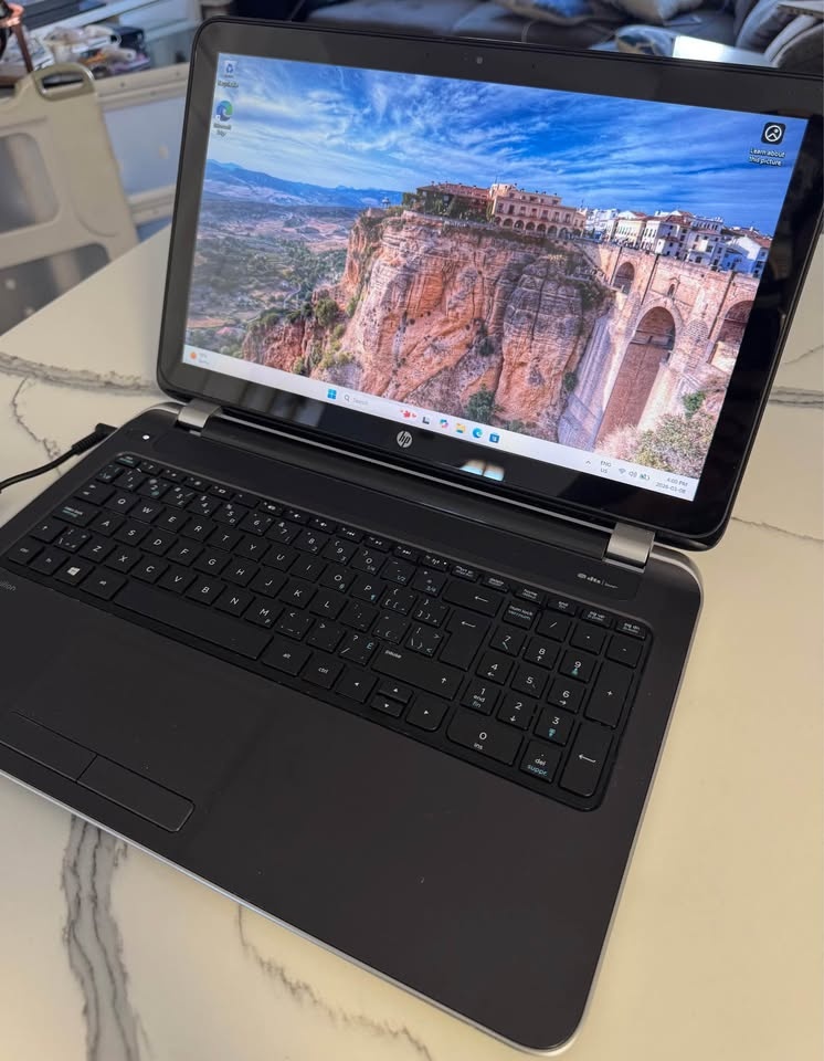 HP Pavilion TS 15" Touchscreen Laptop AMD A8, 10GB RAM, 240GB SS - photo 2